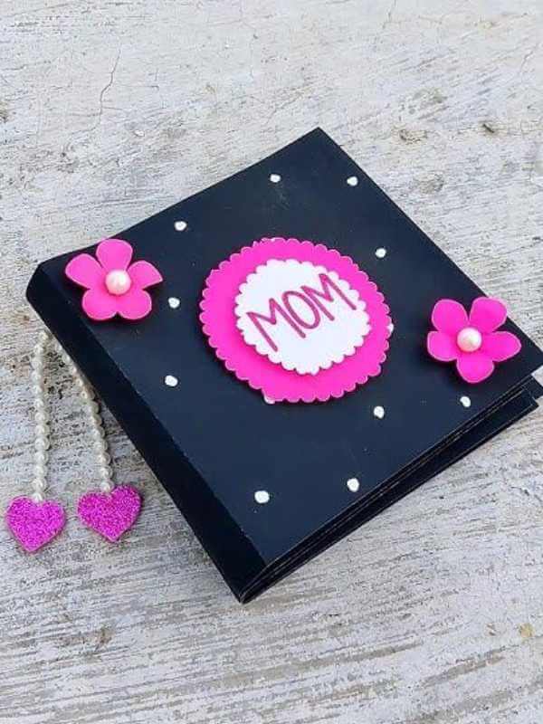 Memory-scrapbook-made-of-black-and-pink.