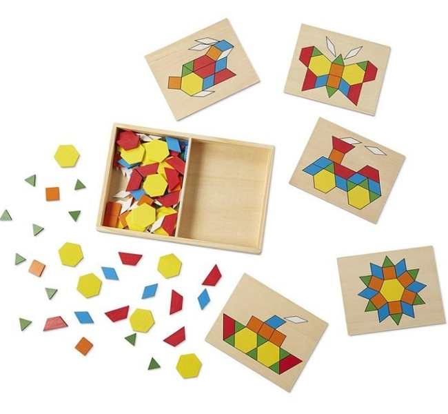 Pattern-blocks-and-board-with-different-colors.