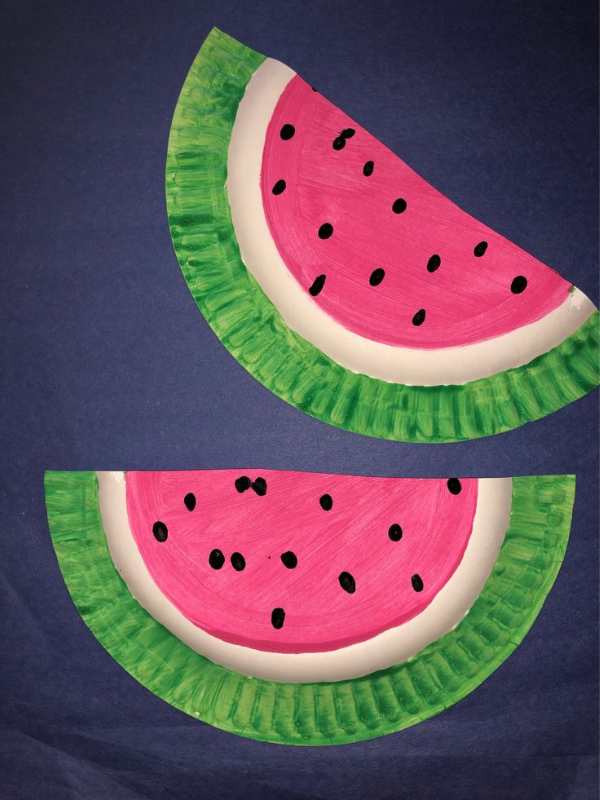 Watermelon-craft-made-with-paper-plate.