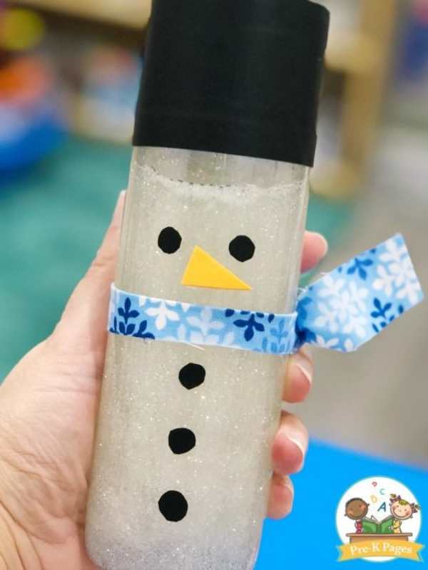 Snowman-sensory-bottle-with-in-Screen-free-snow-day-activities-for-toddlers.
