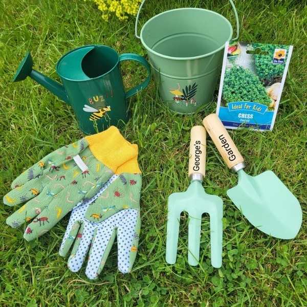 Kids-gardening-kit.
