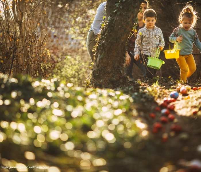 Mom-and-kids-on-nature-scavenger-hunt.