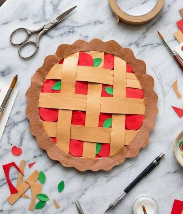 Apple-pie-craft.