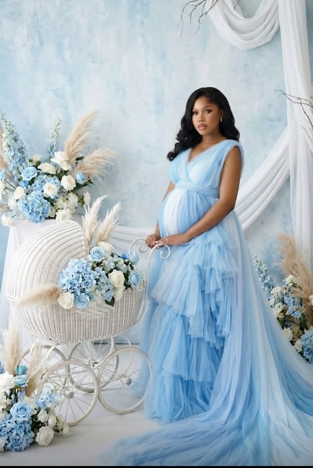 Woman-wearing-blue-tulle-dress.