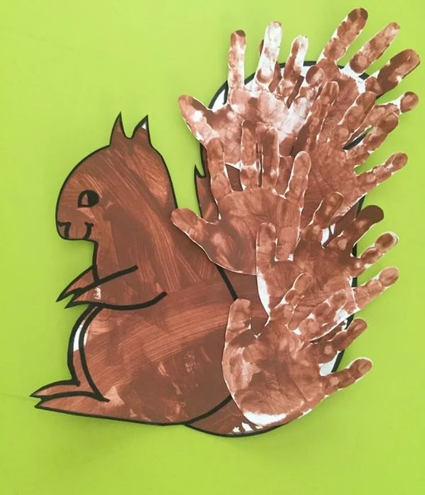 Brown-handprint-squirrel.
