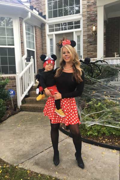 Mom-and-baby-wearing-minnie-and-mickey-costume-in-cute-halloween-costume-ideas-for-mom-and-baby.