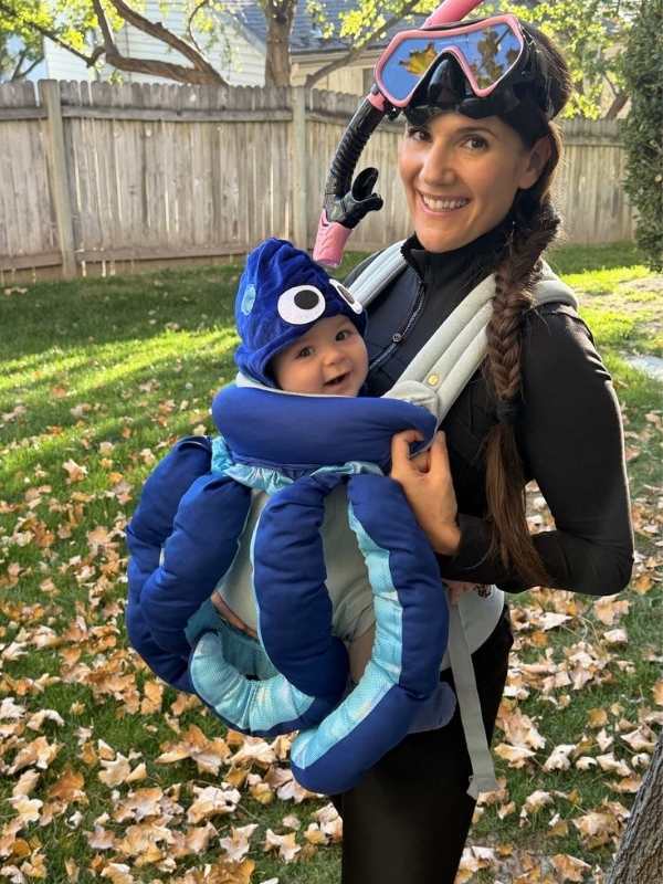 Mom-carrying-baby-in-octopus-costume-in-baby-carrier-costume-ideas-for-babywearing-this-halloween.