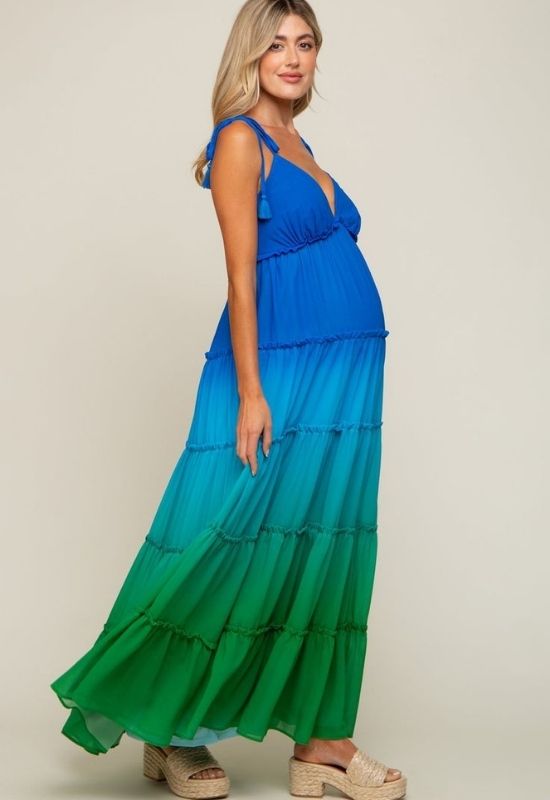 Woman-wearing-ombre-chiffon-dress.