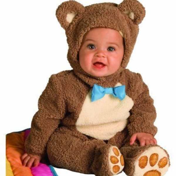 Baby-dressed-in-baby-bear-costume.