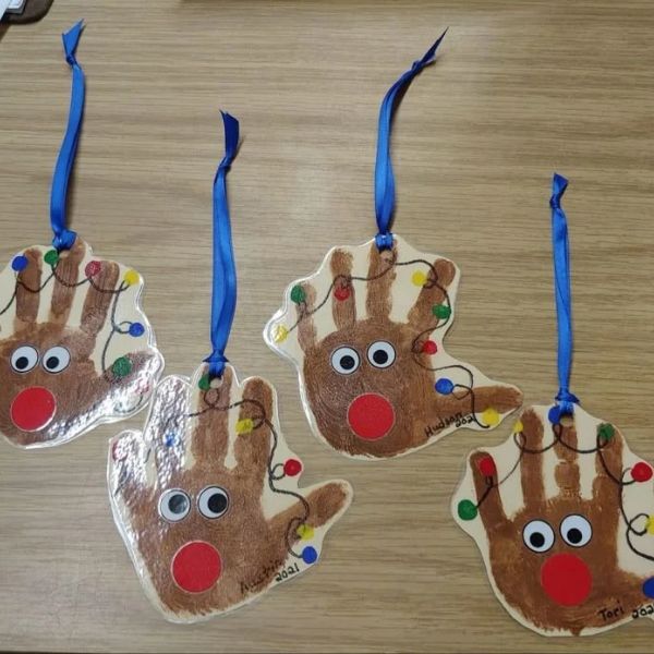 Four-handprint-Reindeer