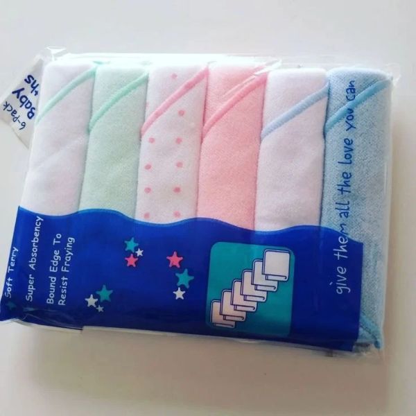 6-pieces-of-baby-washcloth-of-different-colors-packaged-together.