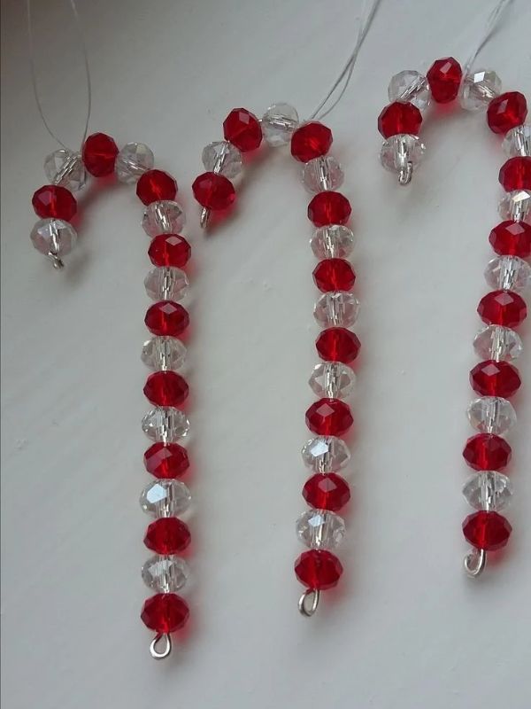 Three-beaded-candy-cane-ornament.