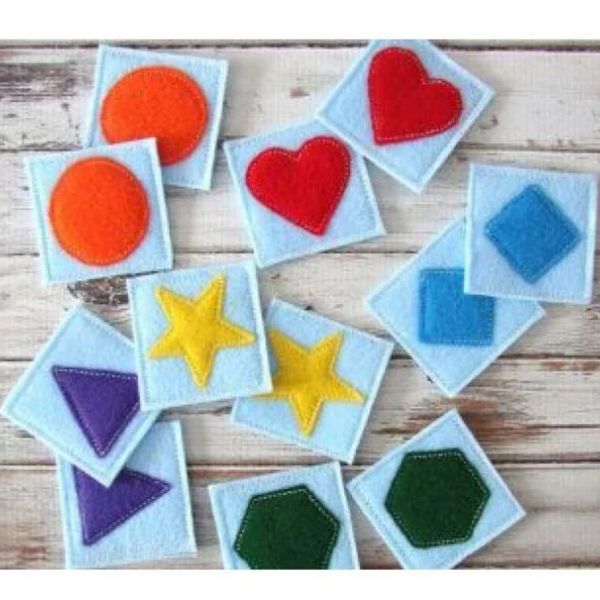 Felt-color-matching-card-in-different-shapes-in-DIY-felt-baby-toys-for-sensory-play.