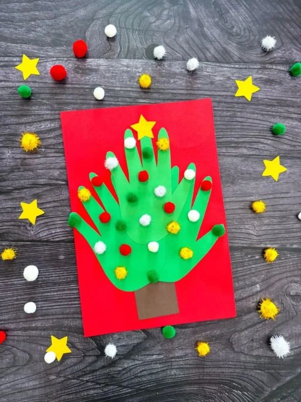 Handprint-Christmas-tree-card-in-red-and-green-colors-in-Christmas-keepsakes-kids-can-make-for-their-parents.
